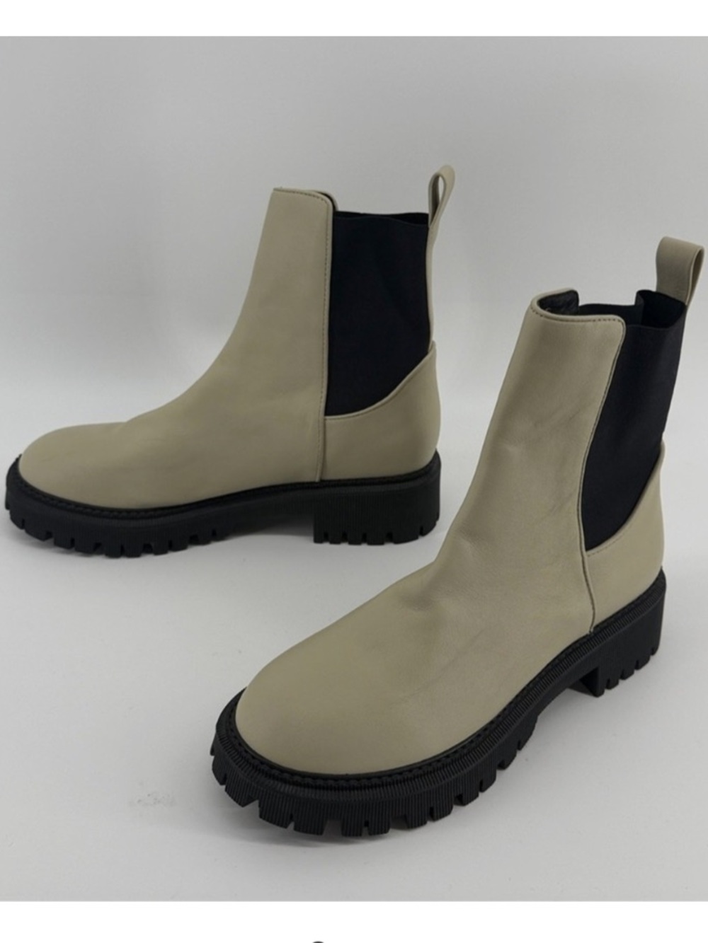 Intentionally Blank Pull On Lug Sole Boots